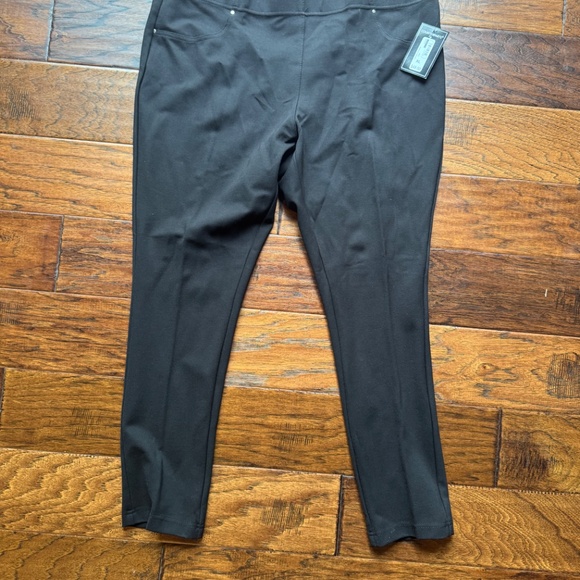 Black Counterparts Pull-on Dress Slack - Picture 3 of 7